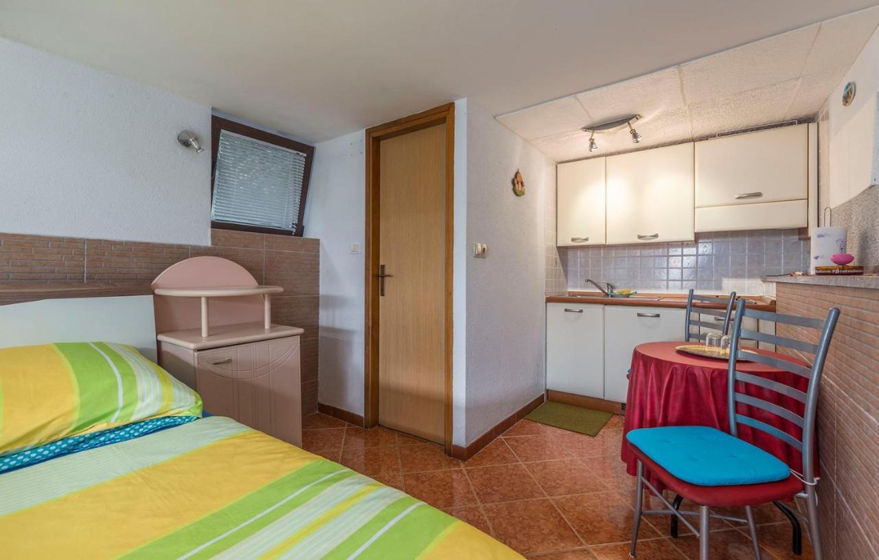 Franjo Tiha Luna Porec Exterior photo
